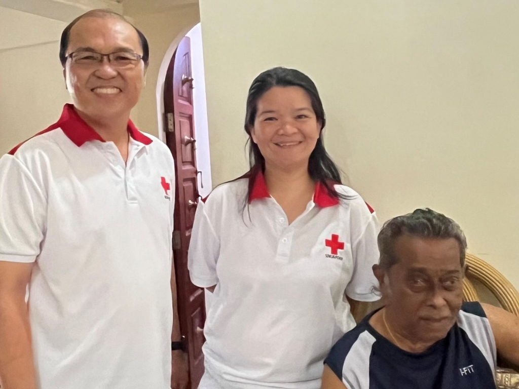 Volunteers visiting Mr Arumugam