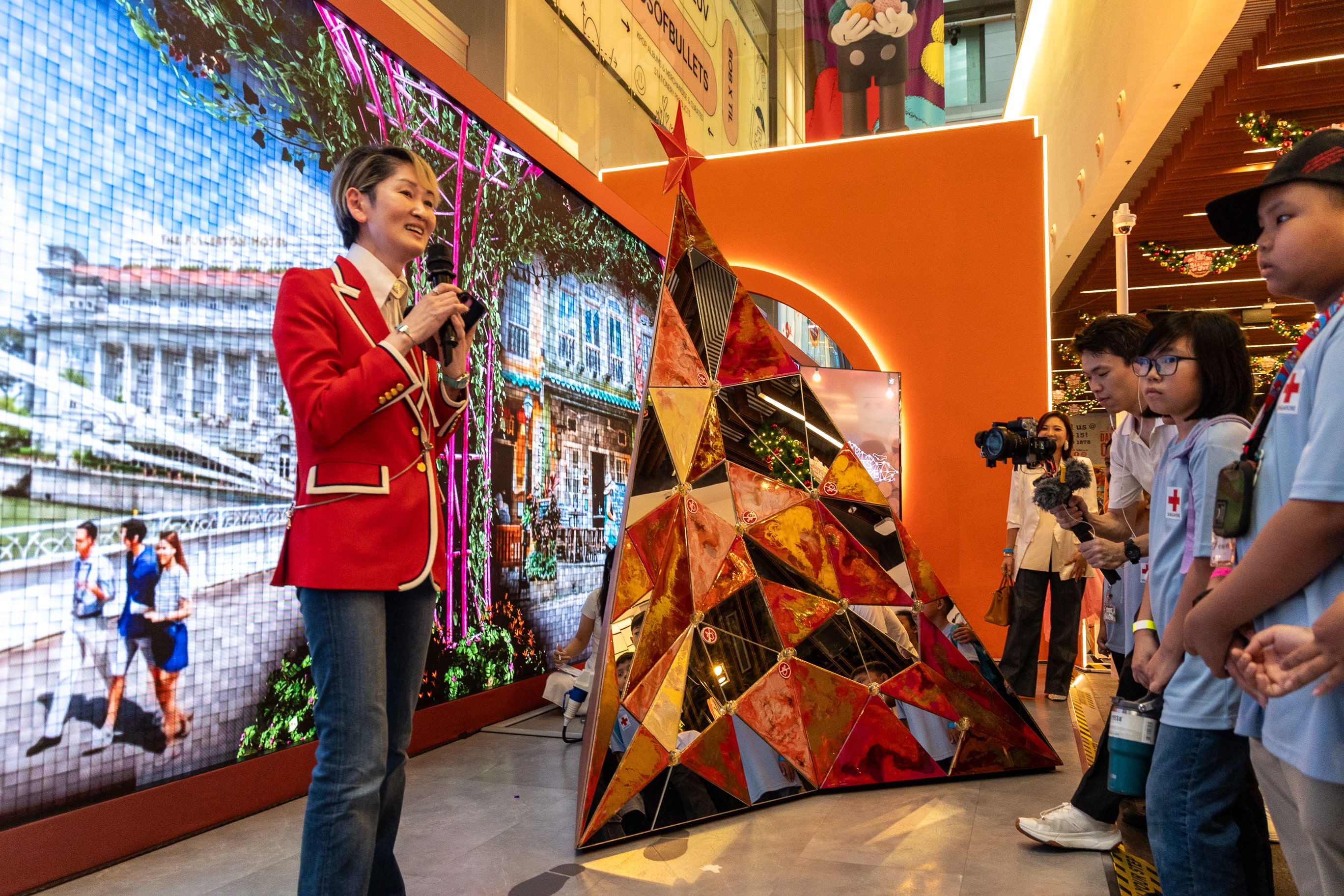 Singapore Red Cross Young Hearts 60 Lights Fundraiser 2