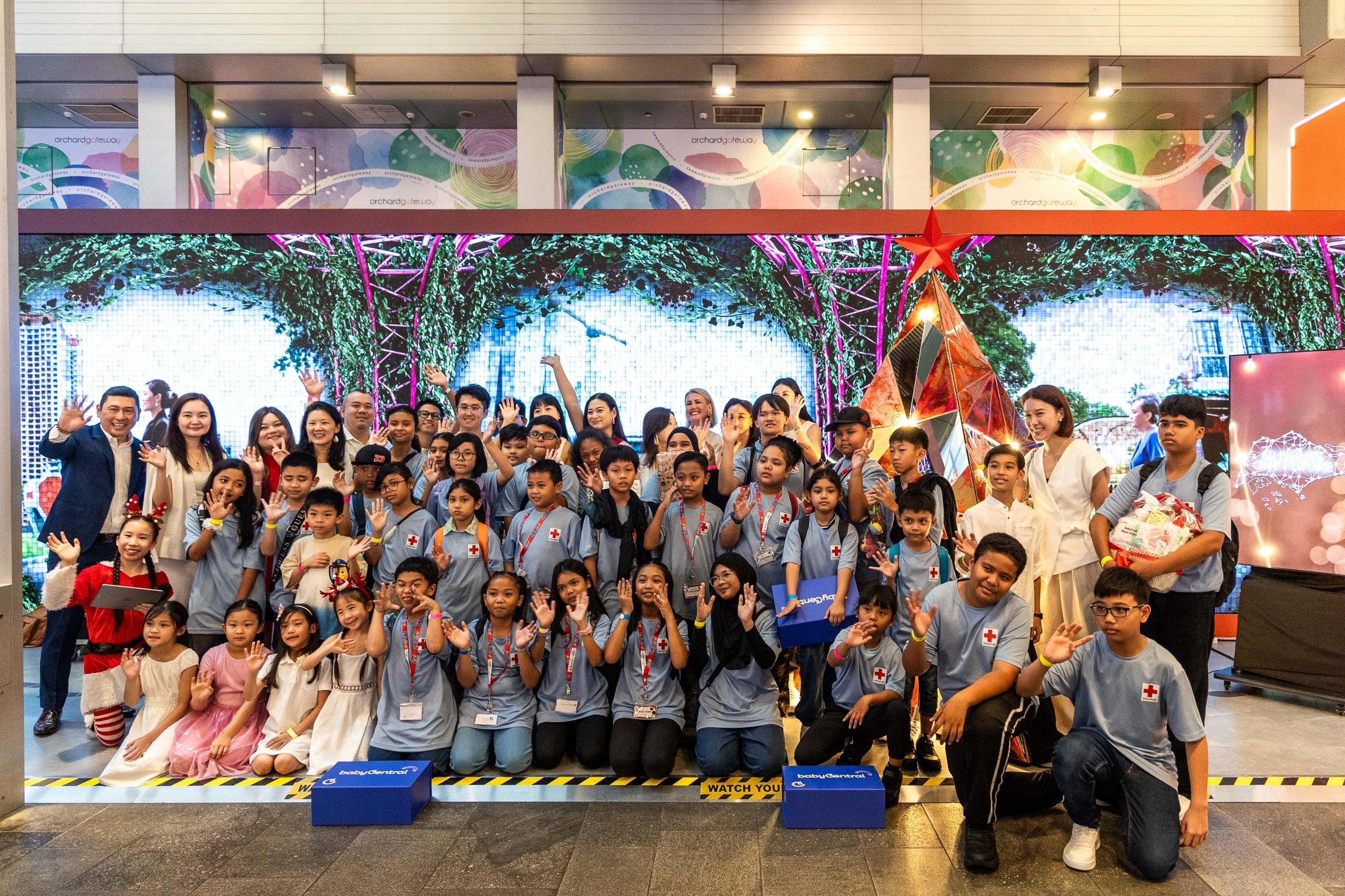 Singapore Red Cross Young Hearts 60 Lights Fundraiser 6