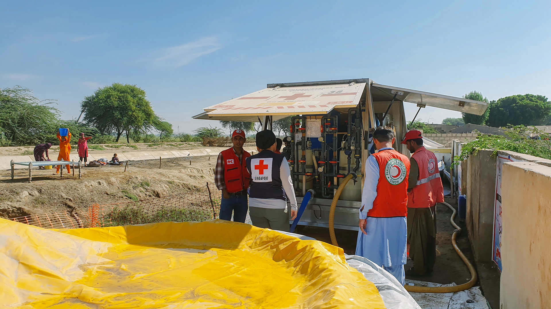 Pakistan_2022_8_PRCS_water_treatment_Gideon_T1.jpg